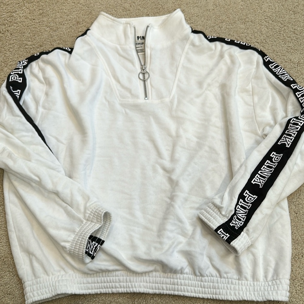 Worn once Victoria’s Secret Pink baggy 1/4 zip sweatshirt style top size small